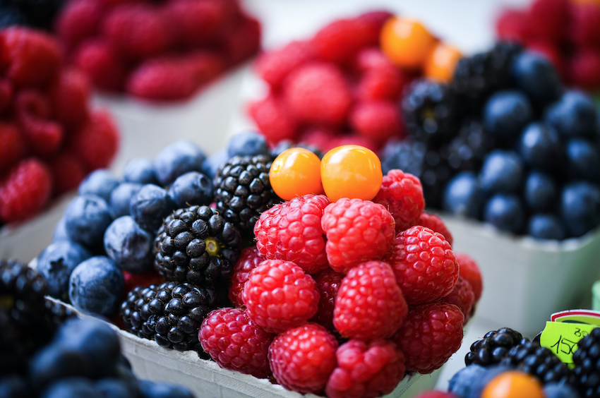 قوة مضادات الأكسدة: لماذا تحتاجها في روتين العناية بالبشرة